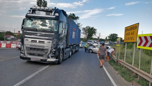 Accident rutier cu victimă la intrarea în Șendreni. Traficul a fost oprit