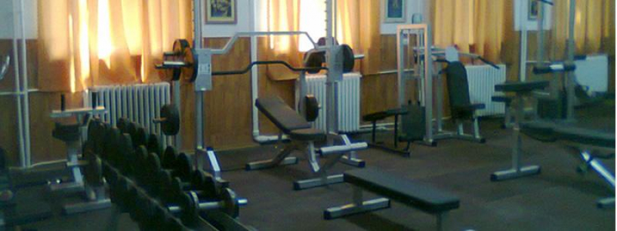 Şedinţe de  kinetoterapie şi aerobic la Facultatea de Educație Fizică și Sport