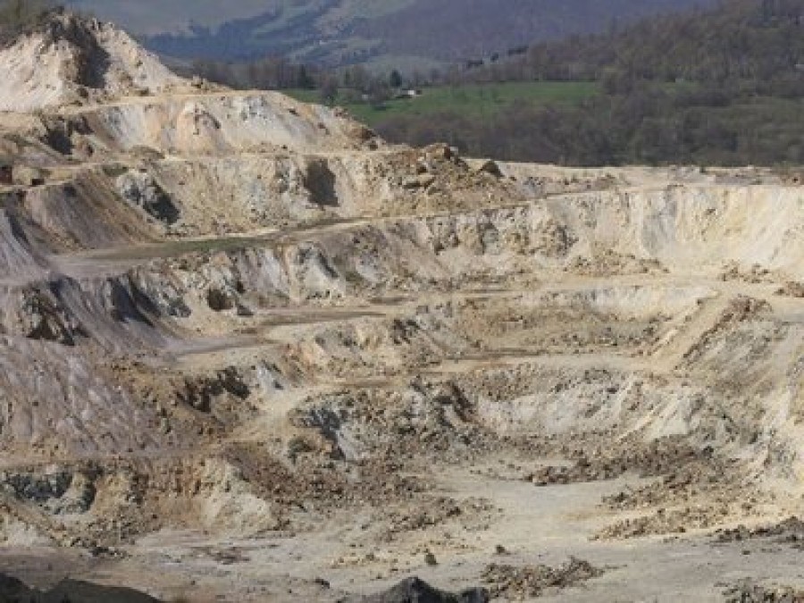 Gabriel Resources va cere daune de până la 4 miliarde de dolari dacă proiectul Roşia Montană este respins