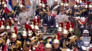 Fluierături, dar şi aplauze pentru preşedintele Macron