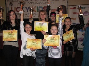 Marele trofeu şi alte cinci premii pentru copiii gălăţeni participanţi la Festivalul Naţional &quot;Lucky Kids&quot;