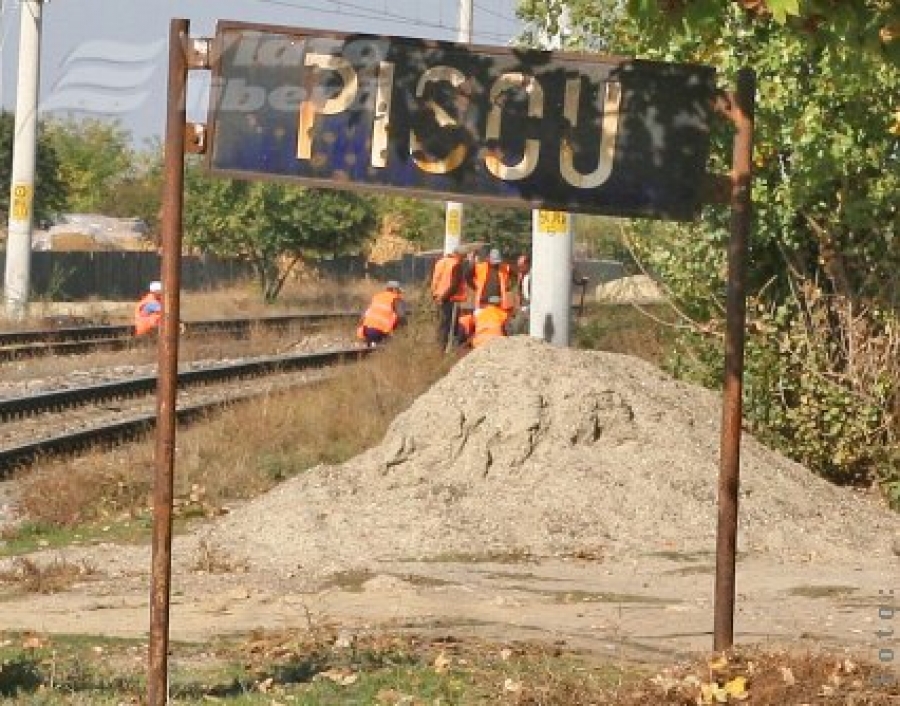 Femeie brutalizată în mijlocul drumului