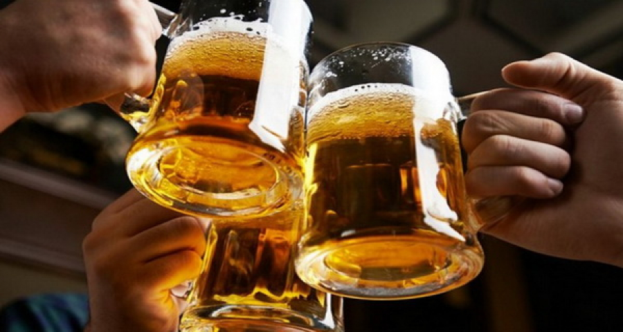 Cum ajungi să te deshidratezi în timp ce bei... bere