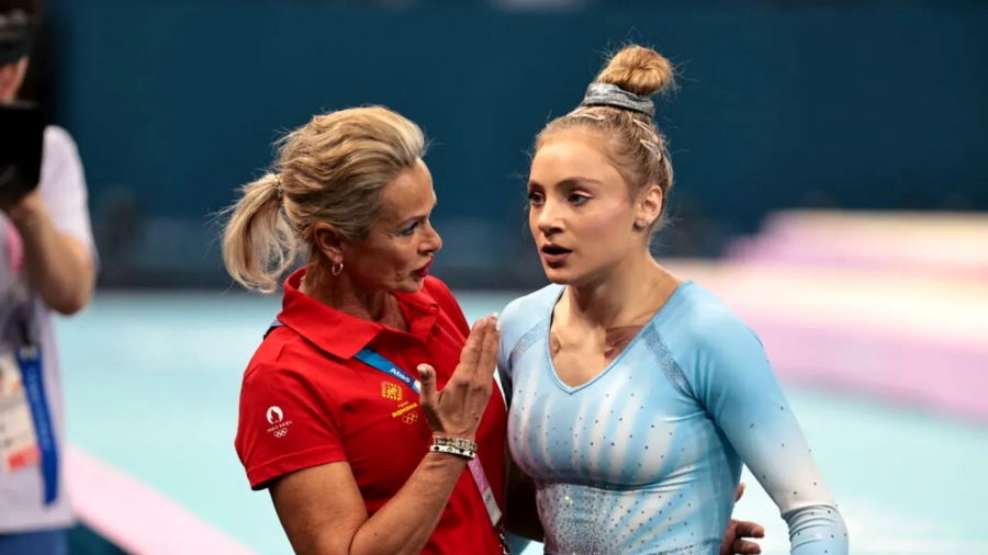 Federația dizolvă loturile naționale de gimnastică