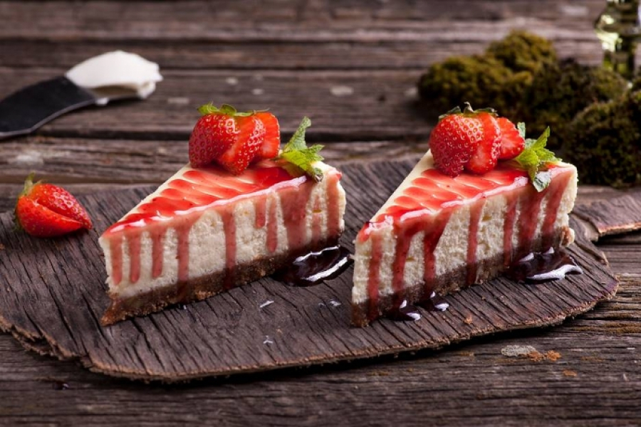 Cheesecake cu căpșune și iaurt