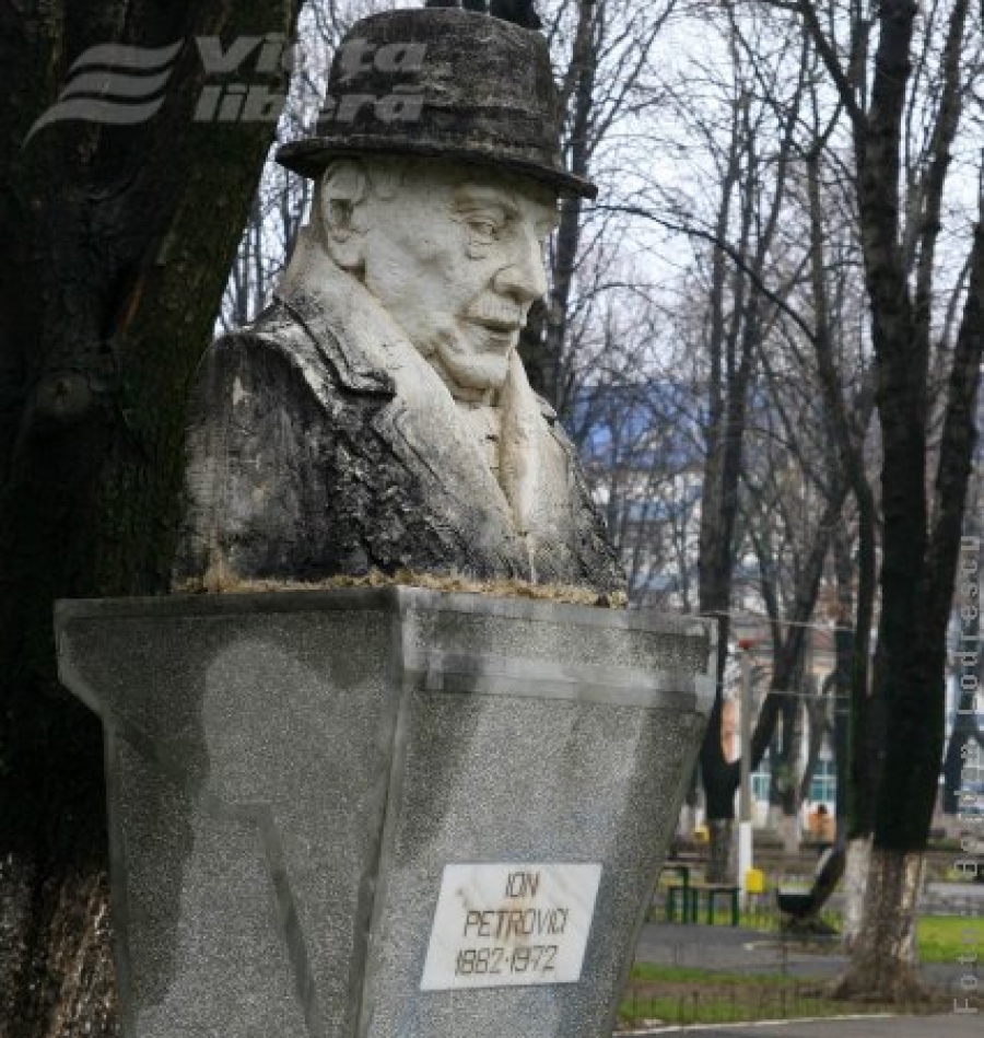 Parcul Central Tecuci - o lecţie de istorie în piatră