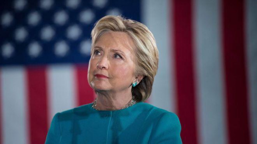 Hillary Clinton nu va mai candida la preşedinţie
