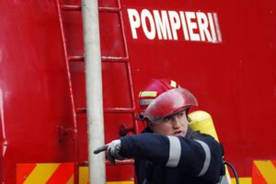 Dezastru evitat în ultimul moment la Tecuci / Incendiu la o fabrică de panificaţie