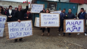 UPDATE/ PROTEST SPONTAN la depozitele Galgros împotriva inspectorilor ANAF (FOTO)