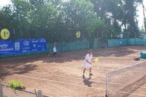 Gălăţenii joacă marţi la dublu la turneul “Ţiriac Trophy” de la baza ICMRS