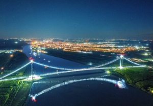 Circulaţia pe podul de la Brăila va fi deschisă și pe timpul nopţii