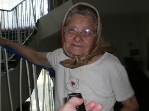 Prezentă la urne, dar fără să ştie de ce şi pentru ce votează!