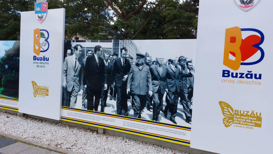 Fotografii din „Epoca de Aur”, pe străzile din Buzău