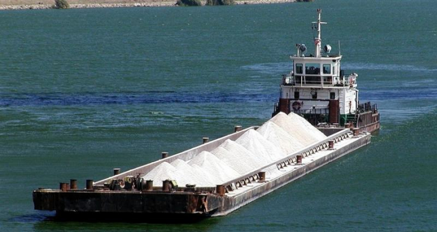 Scădere a traficului naval pe sectorul româno-bulgar al Dunării
