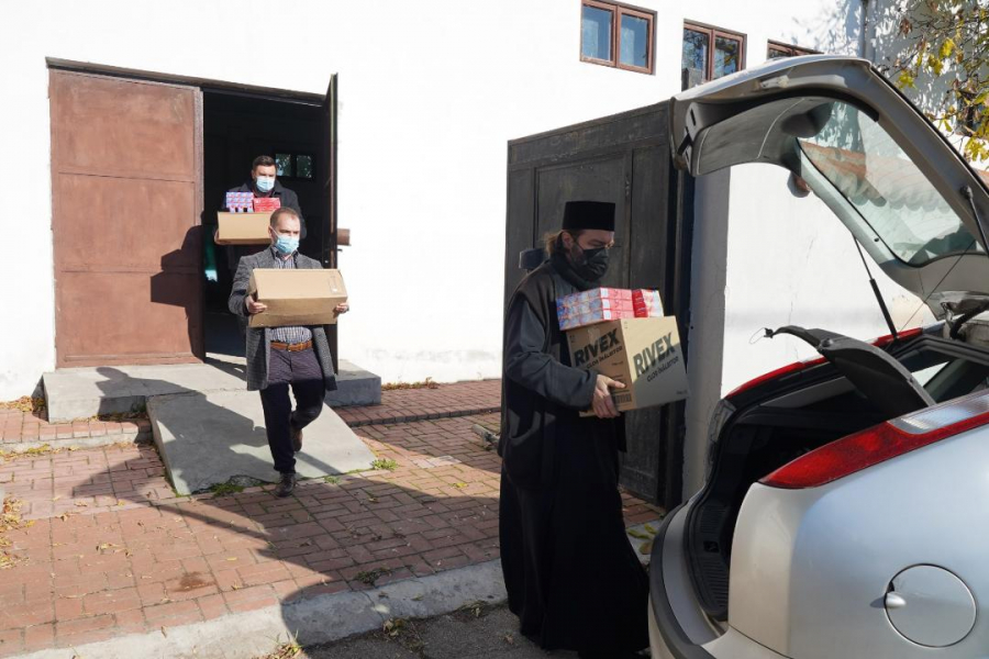 Biserica, alături de spitalele care luptă cu pandemia