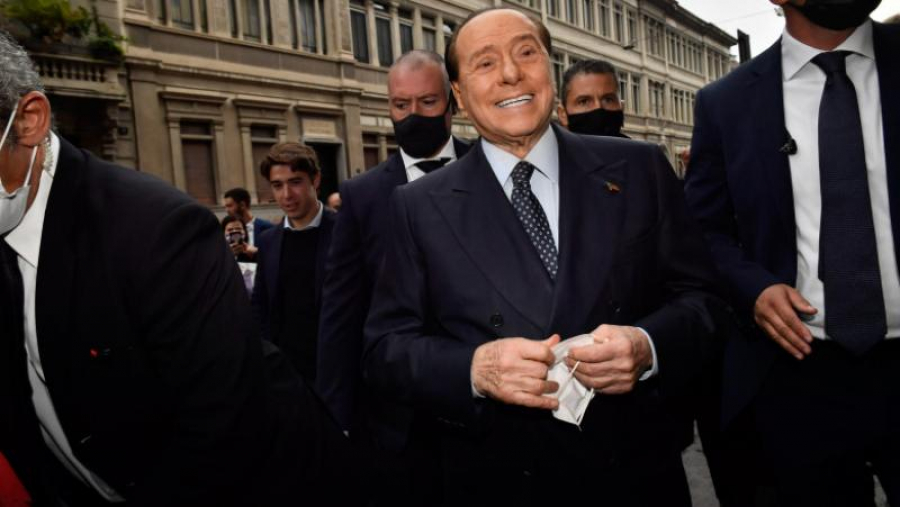 Silvio Berlusconi, achitat în dosarul petrecerilor "bunga-bunga"