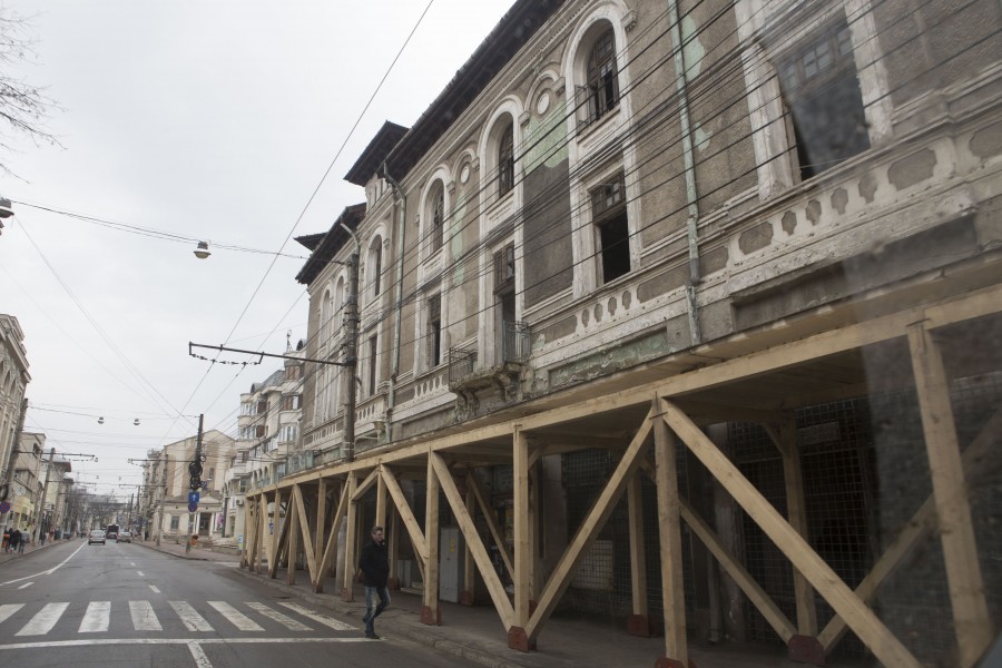 "Un cutremur similar celui din '77 ar fi o catastrofă pentru Galaţi"! VEZI listele cu CLĂDIRILE expertizate (FOTO)