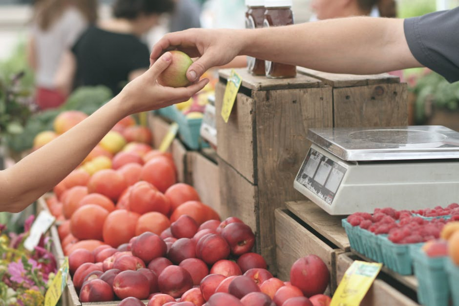 Ce trebuie să știm când ieșim la cumpărături. OBLIGAȚIILE comercianților față de consumatori