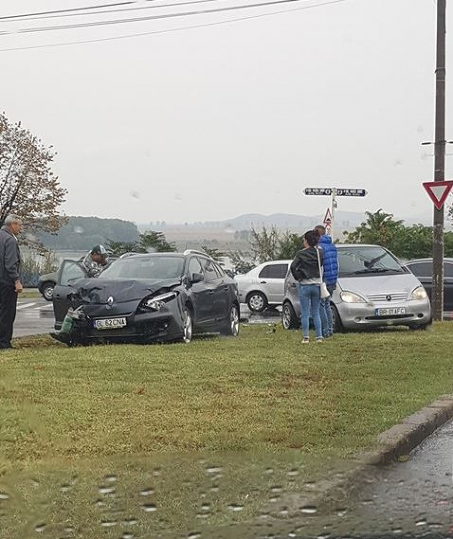 ACCIDENT pe Faleza Superioară din Galați. O femeie a fost rănită