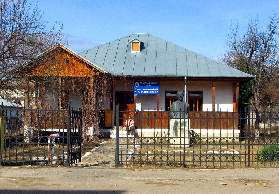 Premiu literar pentru un elev gălăţean