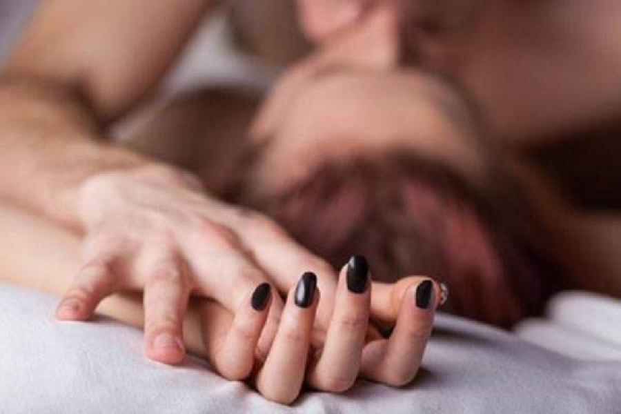 Poziţii de sex pentru serile friguroase de iarnă