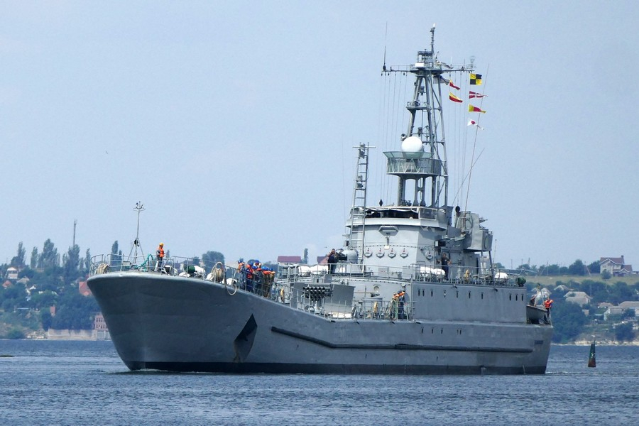 Rușii susțin că au distrus ultima navă de război a Marinei ucrainene