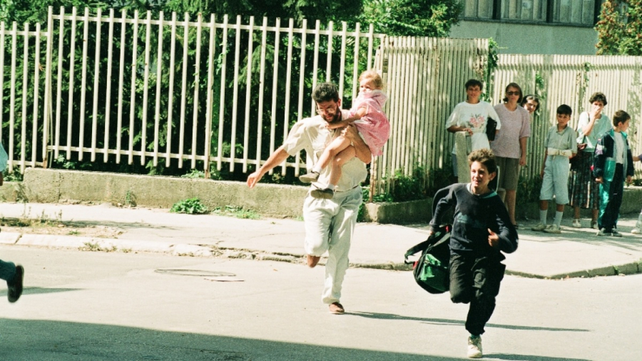 Anchetă în cazul turiștilor-lunetiști care împuşcau oameni pentru distracție