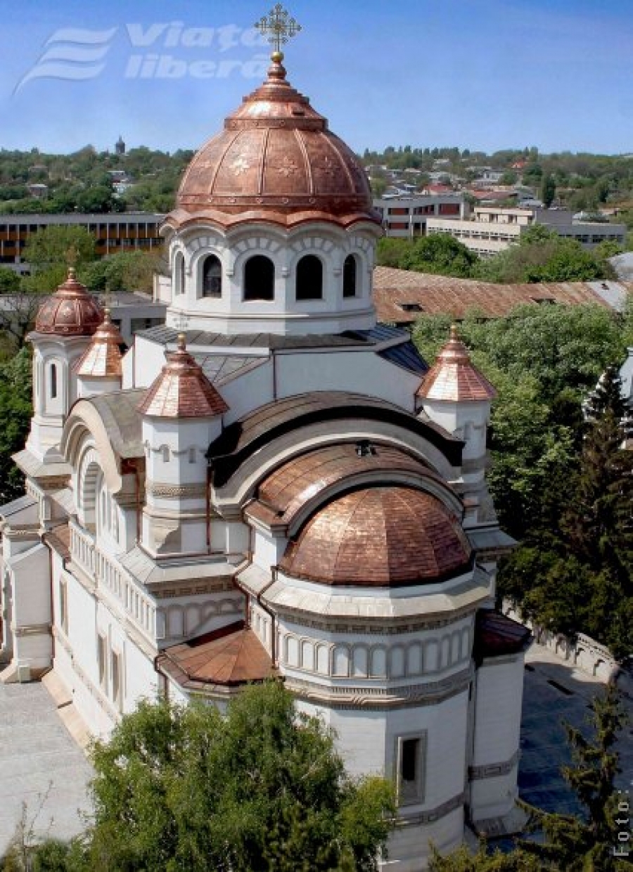 „Lecţia muceniciei” continuă