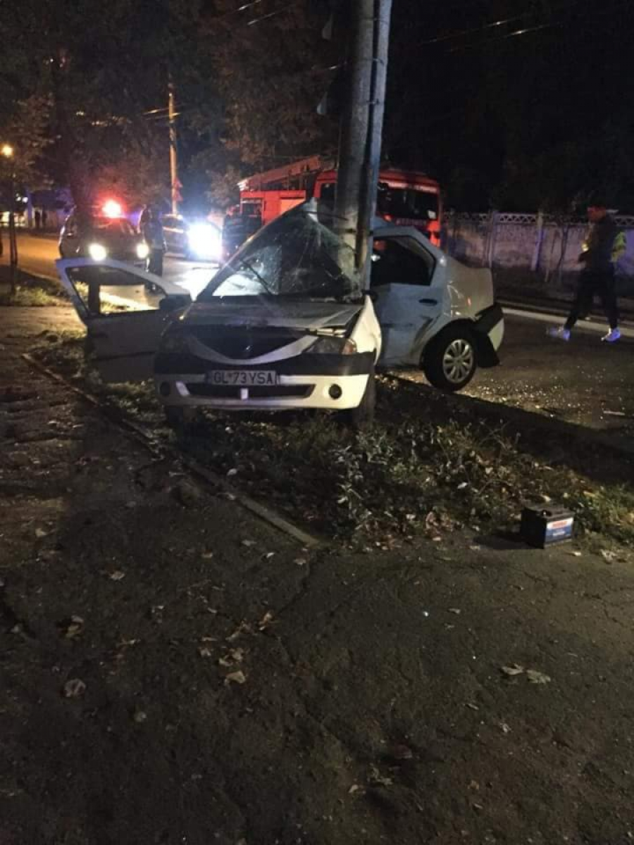 Accident mortal cu maşina tatălui. Un tânăr de 20 de ani şi-a pierdut viaţa