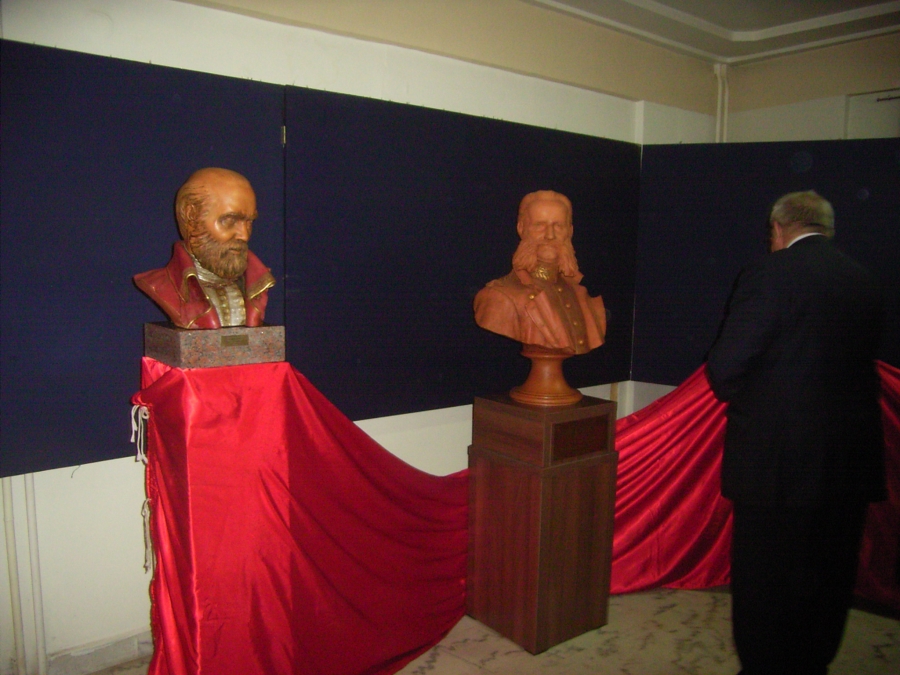 Anul Brâncuşi/ Inaugurat cu sculptură, la…Teatrul Dramatic