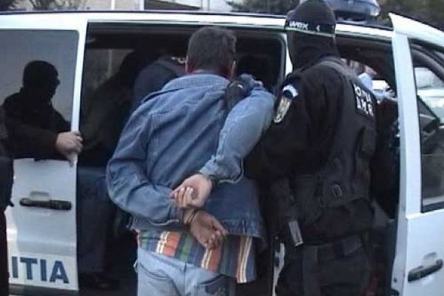 Trei condamnaţi fugari au ajuns în arestul Poliţiei gălăţene