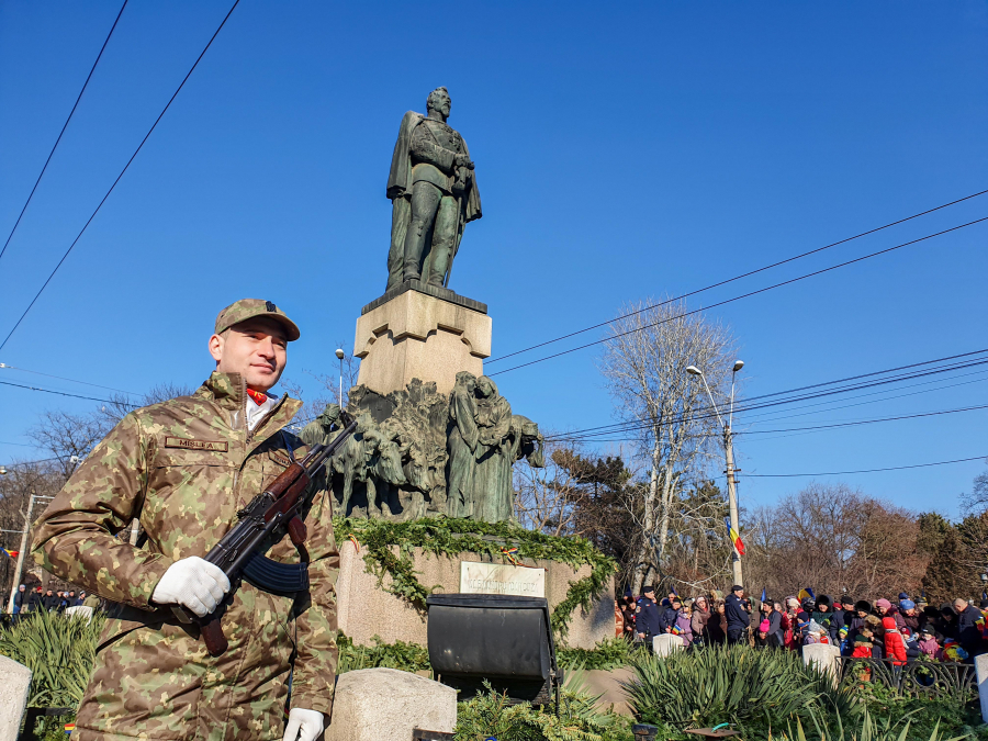 Monumentul lui Cuza ar necesita retușuri