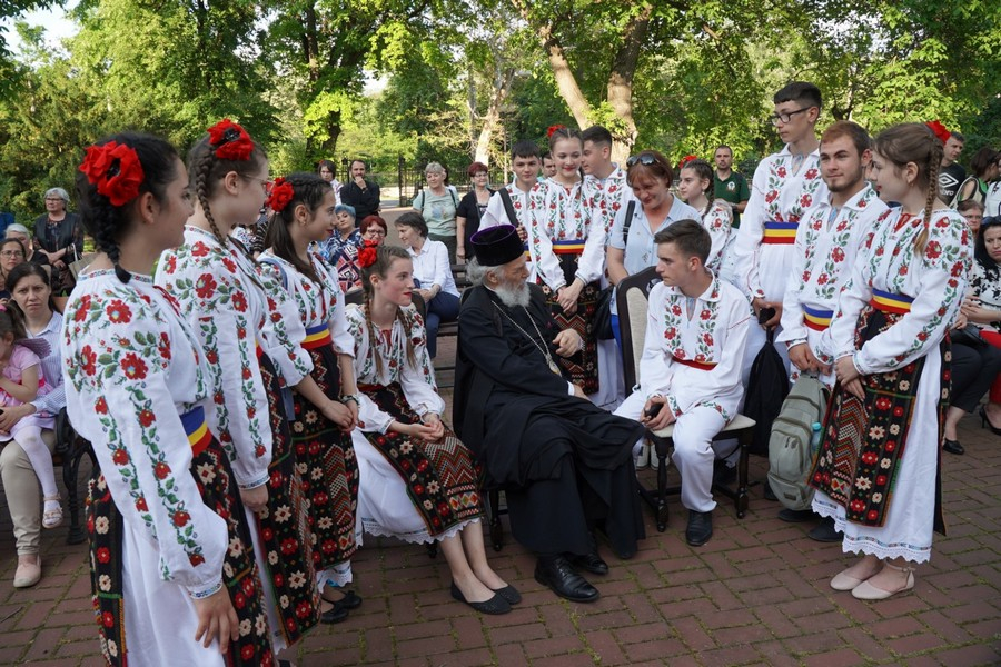 La Muzeul Eparhial, credință și recunoștință de Ziua Copilului