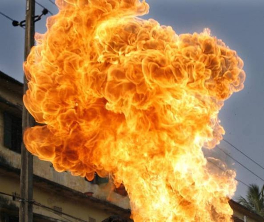 ALERTĂ/ Explozie la un bloc din Tuluceşti