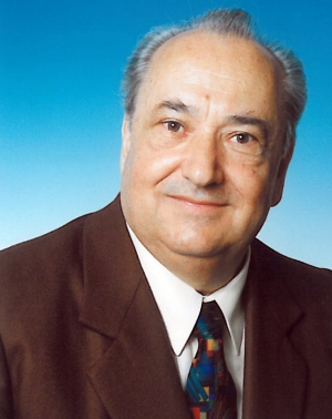 Toader Buhăescu primeşte titlul de PROFESOR EMERIT