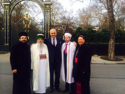 Prim ministrul Albaniei, Edvin Rama, cu liderii cultelor religioase din Albania, Paris - 2015