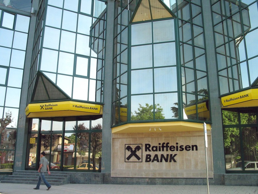 Raiffeisen a avut un profit de 30 milioane euro în România în primul trimestru