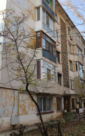 PIAŢA IMOBILIARĂ gălăţeană nu se mişcă decât în jos. Mii de apartamente goale, la preţuri prea mari