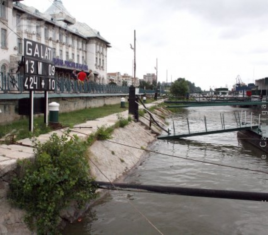 Apa de ploaie umflă cotele Dunării