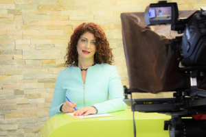 Şefă de proiect Diaspora TV Switzerland. O gălăţeancă prezintă ştirile pentru românii din Elveţia (FOTO)