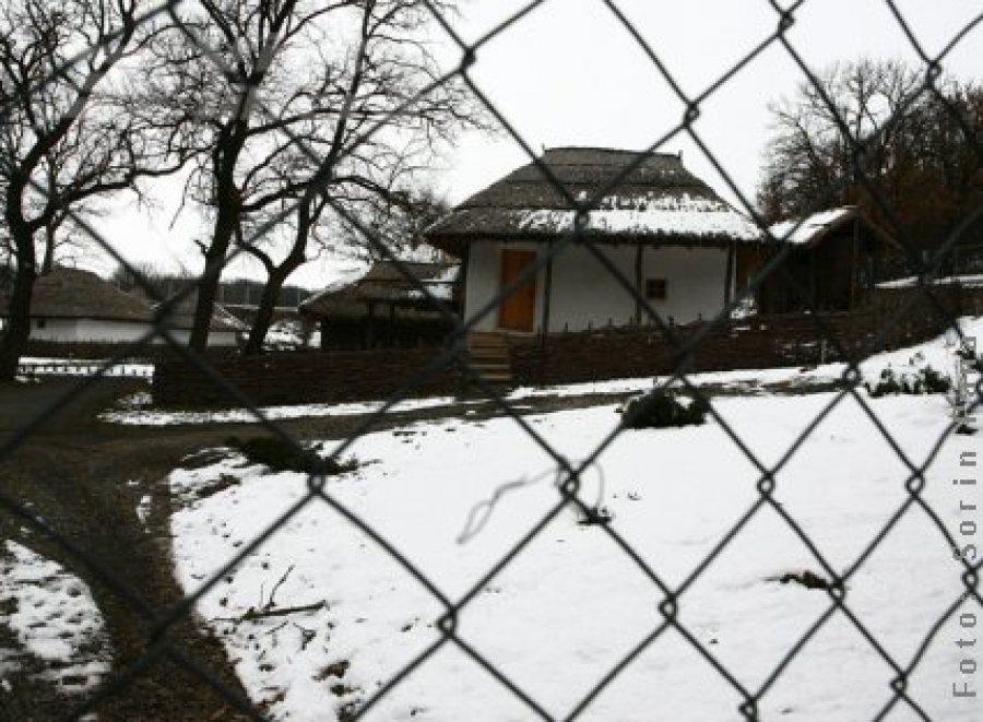 Muzeul Satului s-a conservat sub zăpadă