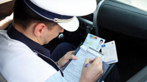 Dosar penal pentru conducere fără permis