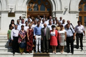 Discursuri pe mai multe voci la Consiliul Judeţului