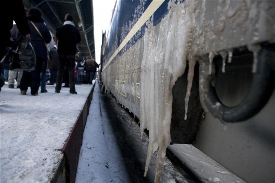 O şină a crăpat la Buzău. Trenurile de Galaţi au întârzieri