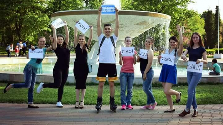 30 de studenţi de la "Dunărea de Jos" fac practică peste hotare