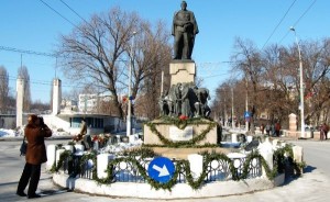 Pe 24 ianuarie, la statuia lui Al.I.Cuza: Ceremonial militar de Ziua Unirii