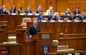 Scena politică, &icirc;ntre retragerea &icirc;n opoziție și refacerea coaliției