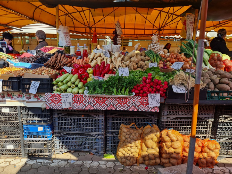 Cu ce facem salata în post și cât ne costă