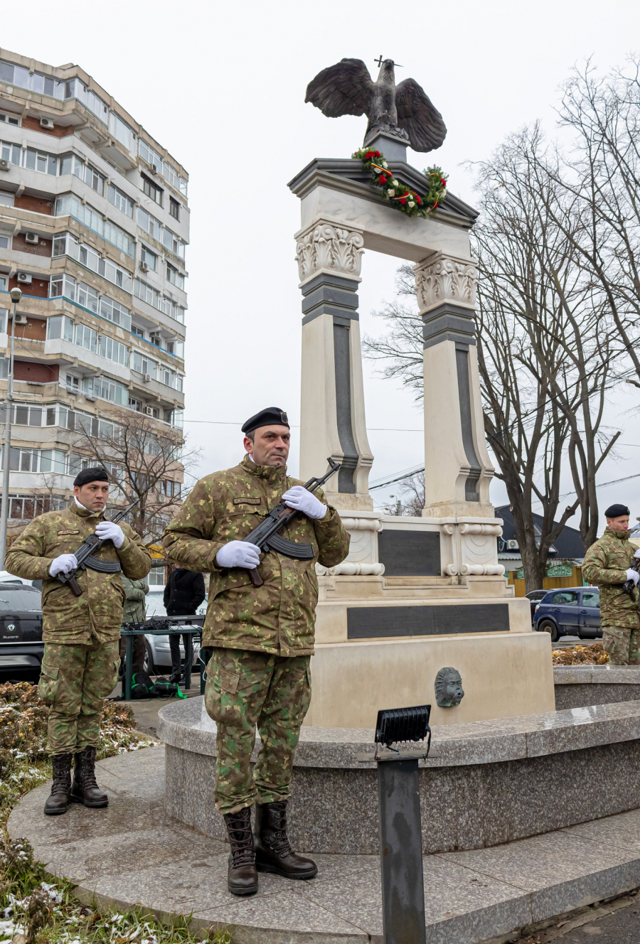 Eroii Galațiului, cinstiți cum se cuvine de autoritățile locale. Comemorare la Monumentul apărătorilor orașului