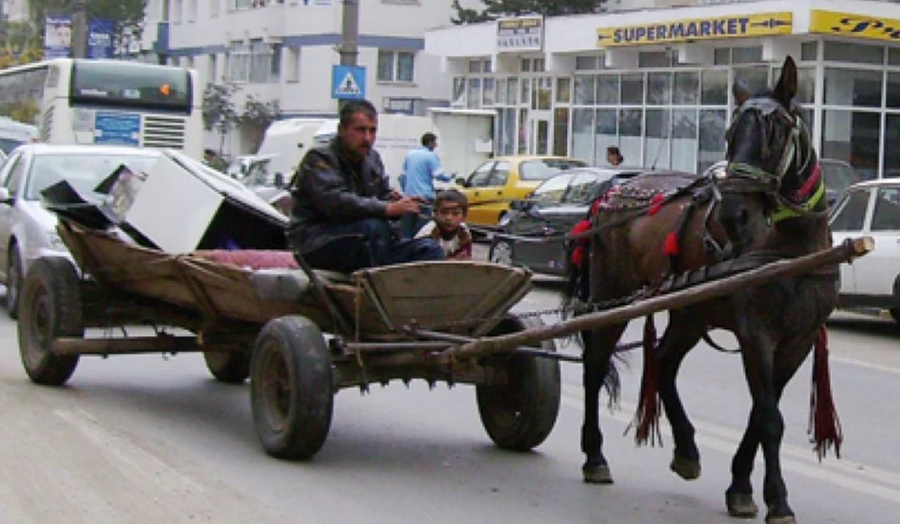 Fă guturai și ferraille din ce ai!